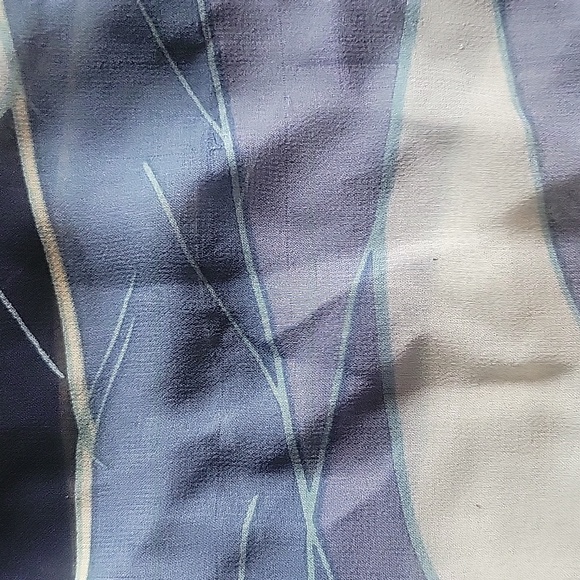 HP!!🎉🎉🎉Halston sheer beautiful scarf - Picture 8 of 8